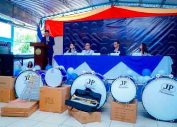 Embajada de China impulsa apoyo a jóvenes de La Libertad con importante donativo