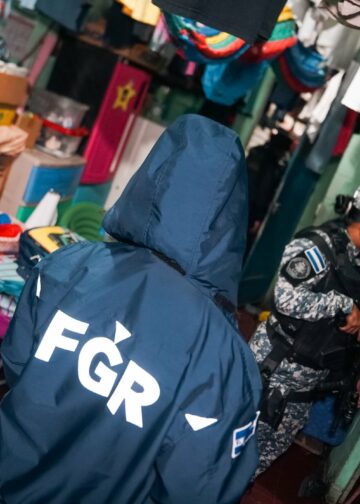 Incautan droga, dinero y objetos vinculados a presuntas actividades delictivas