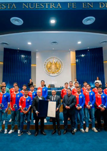 FAS recibe reconocimiento por ganar torneo clausura 2026