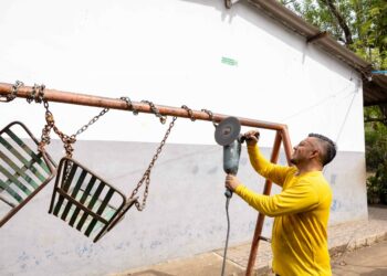 Reconstruyen el Centro Escolar Colonia Chaparrastique en San Miguel Centro