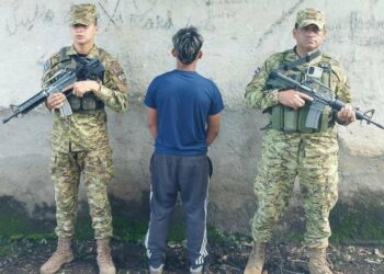 Menor detenido en Santa Ana por presunta extorsión