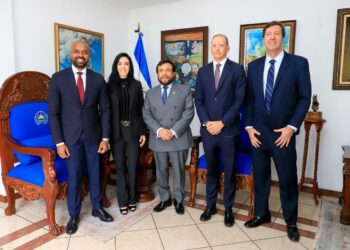 Vicepresidente Félix Ulloa encabeza reunión con empresa emiratí de tecnología avanzada
