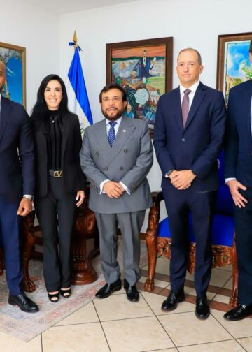 Vicepresidente Félix Ulloa encabeza reunión con empresa emiratí de tecnología avanzada