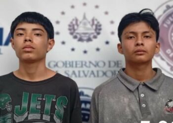 Denuncia en redes sociales deriva en captura de dos adolescentes en Soyapango