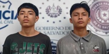 Denuncia en redes sociales deriva en captura de dos adolescentes en Soyapango