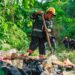 Alcalde de San Salvador Centro expone a quienes tiran basura en lugares no permitidos