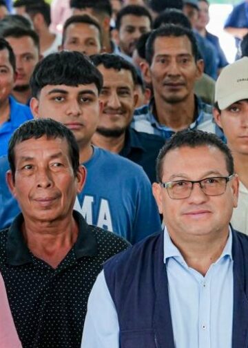 El Programa de Migración Laboral continúa ampliando oportunidades para trabajadores salvadoreños con la salida del contingente más grande registrado hasta ahora hacia Canadá.