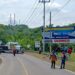 Cierran paso en carretera antigua a Nejapa por extracción de rastra