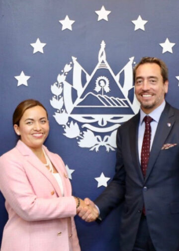 Gobierno impulsa nueva estrategia para fortalecer vínculos con la diáspora