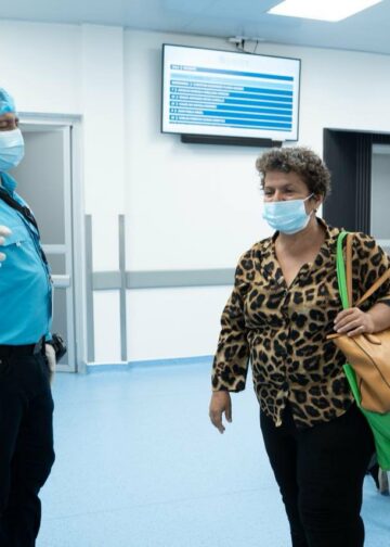 Hospital Rosales continúa atendiendo a pacientes en sus renovadas instalaciones