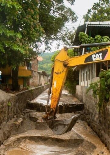 Ejecutan obras de mitigación en cantón Dolores Apulo