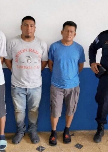 Riña entre hombres que consumían alcohol deja un lesionado y tres capturados