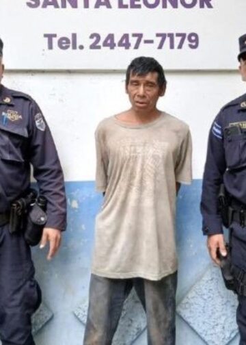 Capturan a sujeto por agredir con corvo a un anciano en Santa Ana