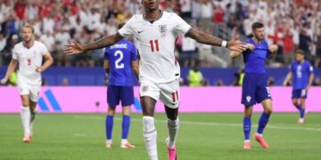 Inglaterra suma sus primeros tres puntos tras vencer a Croacia