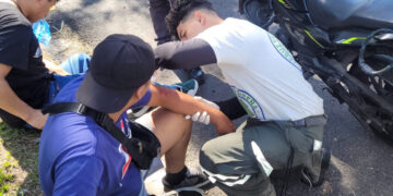Dos personas resultan lesionadas tras accidente en motocicleta sobre el Boulevard Constitución