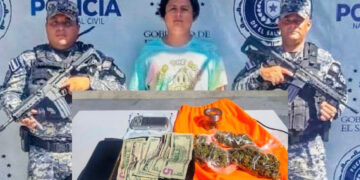Capturan a joven con droga y dinero en efectivo durante operativo en Soyapango