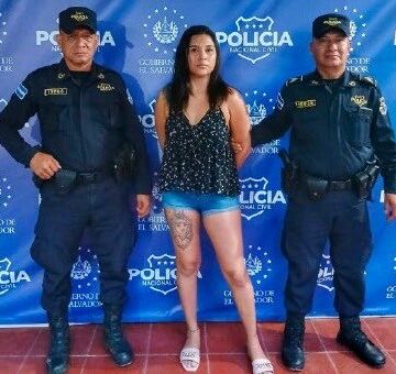 Discusión en un bar termina con un hombre herido y una mujer capturada