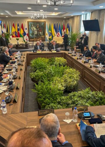 El Salvador honra el legado bolivariano y reafirma su visión de una región unida