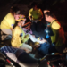 Conductor huye tras impactar dos motocicletas y dejar tres lesionados en la Troncal del Norte