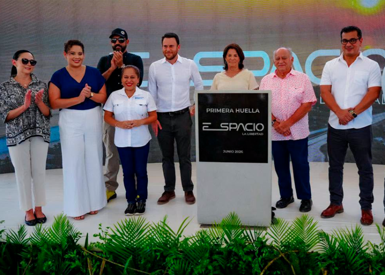 Ponen primera piedra de la nueva «Plaza Espacio»