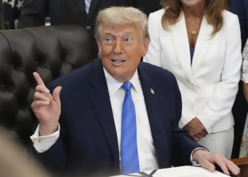 Trump anuncia acuerdo con Irán y reapertura del Estrecho de Ormuz
