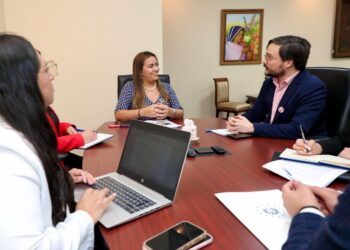 Gobierno y Fe y Alegría unen esfuerzos en favor de personas retornadas