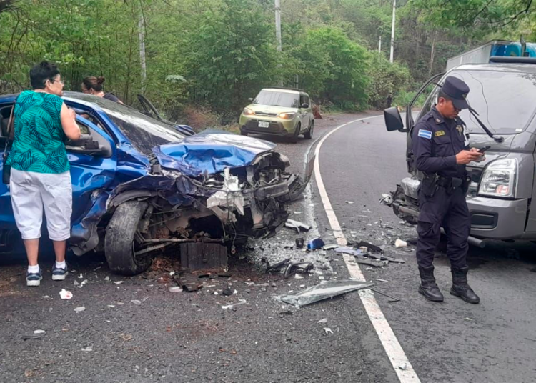 Múltiple accidente vial deja seis lesionados en carretera Litoral
