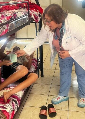 100 familias de Santa Ana Centro son beneficiados con mejoramiento de luminarias