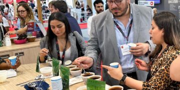 Café salvadoreño incursiona con éxito en evento especializado en Bruselas