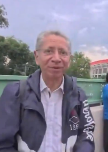 Captan a exfiscal Douglas Meléndez en México durante el Mundial 2026