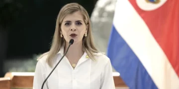 Presidenta de Costa Rica lanza la “Ley Cero Ocio” inspirada en El Salvador