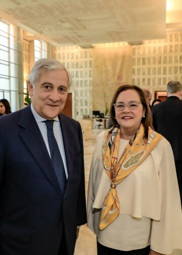 “El Salvador es una garantía de seguridad en la región”: canciller de Italia