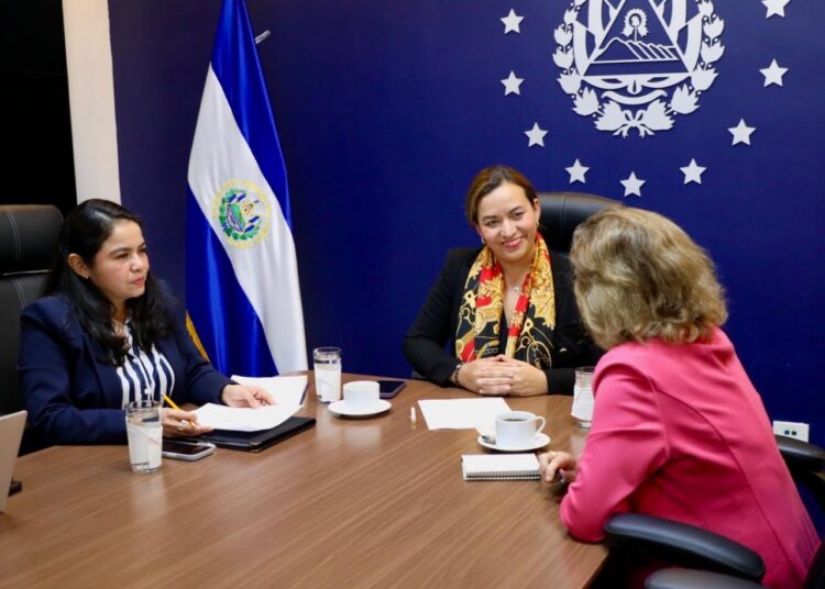 Patricia Godínez impulsa nuevos acuerdos de cooperación con España