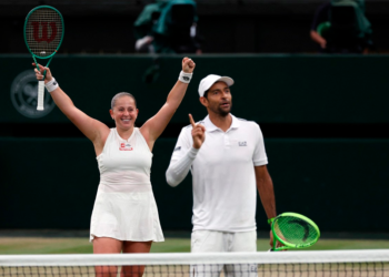 Rafael Arévalo logra histórico título en dobles mixtos en Wimbledon