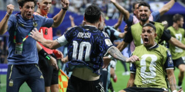 Argentina vence a Inglaterra y buscará el bicampeonato ante España