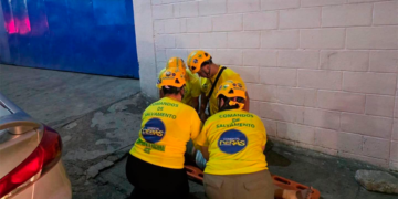 Mujer resulta lesionada tras accidente vial en Zacatecoluca