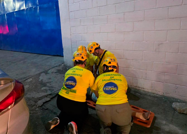 Mujer resulta lesionada tras accidente vial en Zacatecoluca