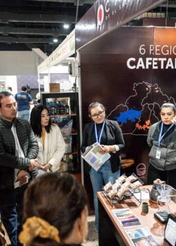 El Salvador presente en evento internacional de café en Bolivia