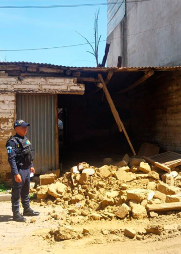 Viviendas de Guatemala resultan afectadas tras fuerte sismo