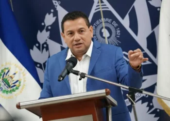 Ministro Rolando Castro destaca programa solidario impulsado por la Unidad Sindical Salvadoreña