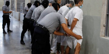 Tribunal impone severas condenas a miembros de la MS por crímenes en el oriente del país