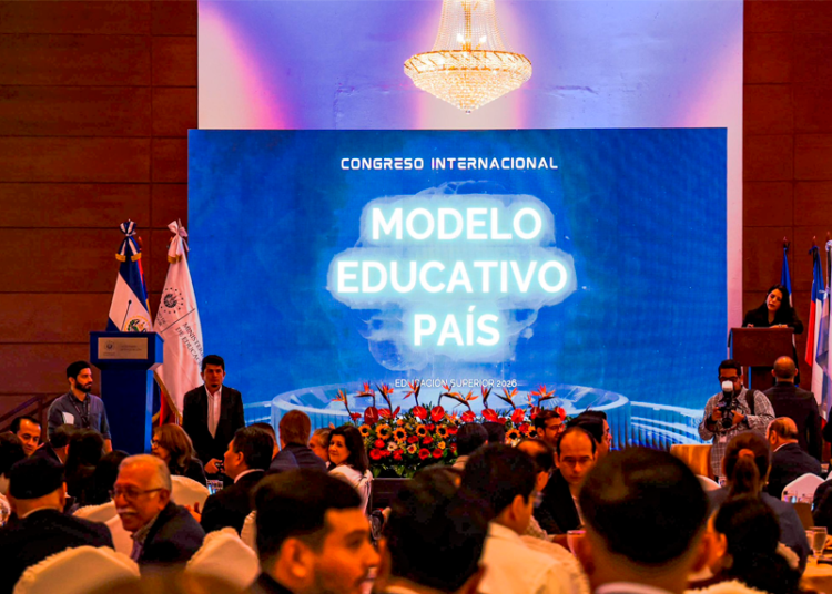 Congreso internacional reúne a universidades y expertos para fortalecer la transformación educativa en El Salvador