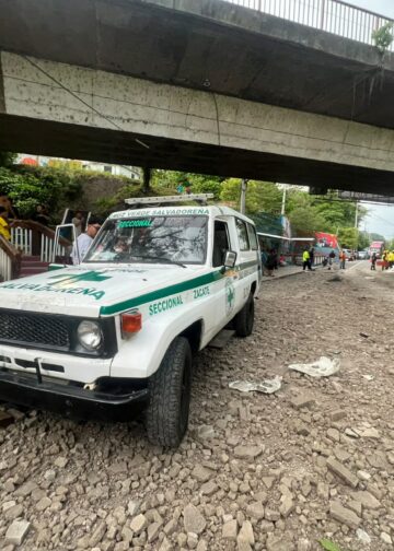 Cinco fallecidos y un herido en fatal accidente sobre la carretera a Comalapa