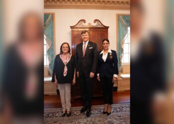 El Salvador y Estados Unidos fortalecen agenda bilateral tras reunión entre Milena Mayorga, Alexandra Hill y Christopher Landau