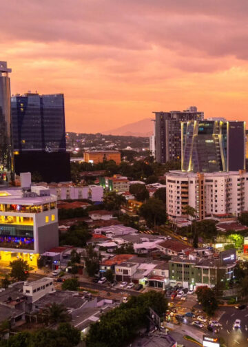 FMI reconoce los logros económicos de El Salvador