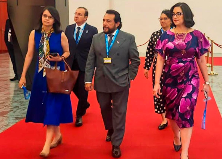 El Salvador presenta programa de inteligencia artificial ante la ONU