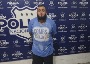Autoridades arrestan a supuesto miembro de la MS con tatuajes alusivos a la estructura