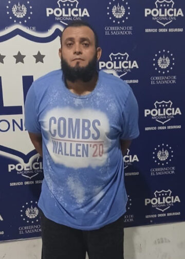 Autoridades arrestan a supuesto miembro de la MS con tatuajes alusivos a la estructura