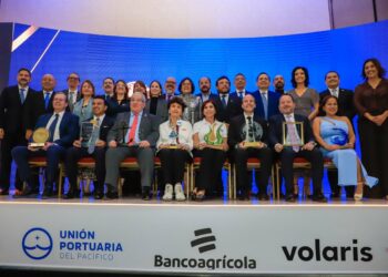 El Salvador impulsa un modelo exportador basado en innovación e inteligencia artificial