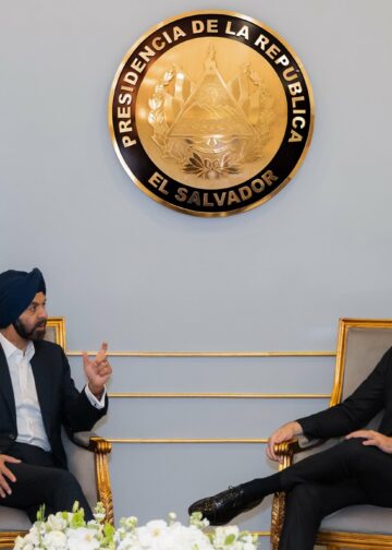 Nayib Bukele muestra al presidente del Banco Mundial los proyectos estratégicos que impulsa El Salvador